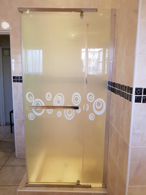 Batho Pele Lodge Gaborone Exterior foto