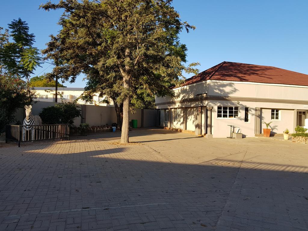 Batho Pele Lodge Gaborone Exterior foto